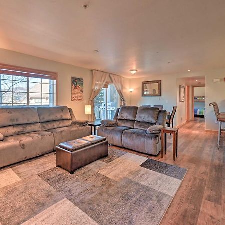 Steamboat Home With Garage, 1 Mi To Ski Resort Стиймбоут Спрингс Екстериор снимка