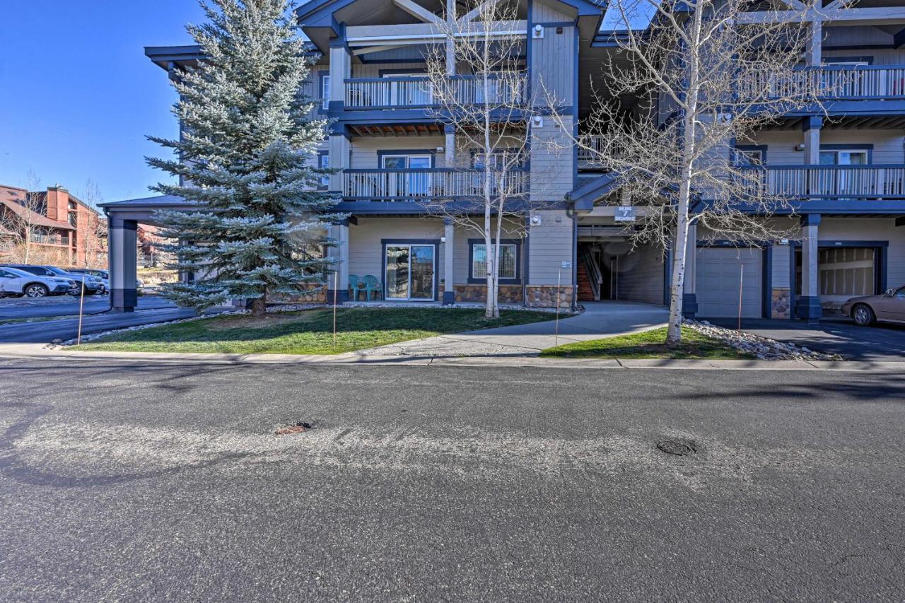 Steamboat Home With Garage, 1 Mi To Ski Resort Стиймбоут Спрингс Екстериор снимка